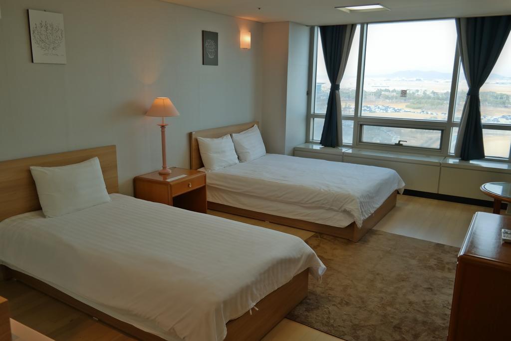 Crown House Hotel Incshon Kültér fotó