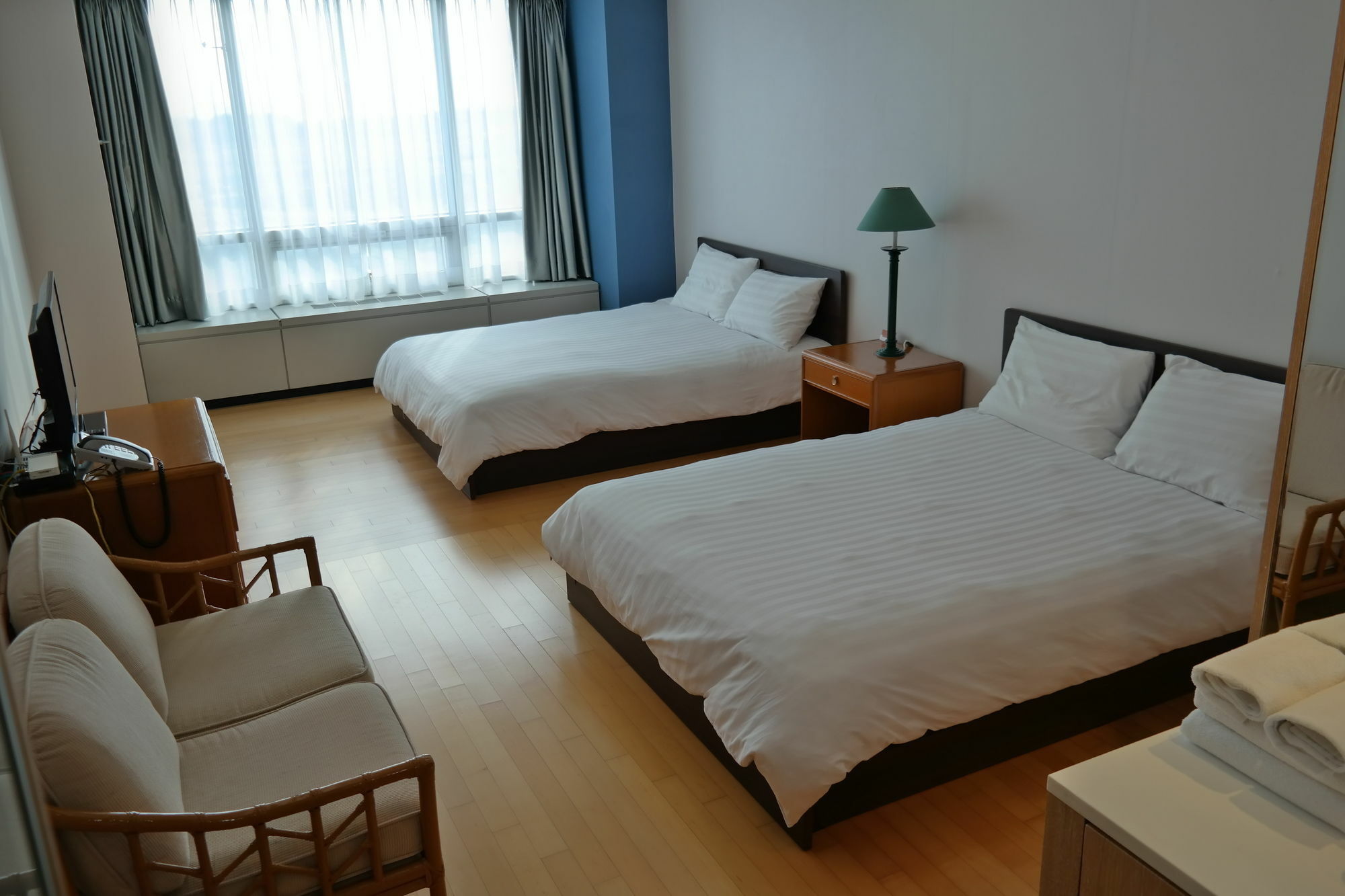Crown House Hotel Incshon Kültér fotó